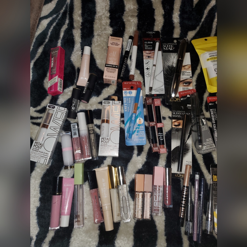 60+NEW DRUGSTORE MAKEUP - Picture 12 of 14